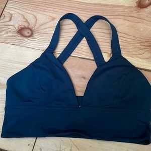 Lulu cross back sports bra